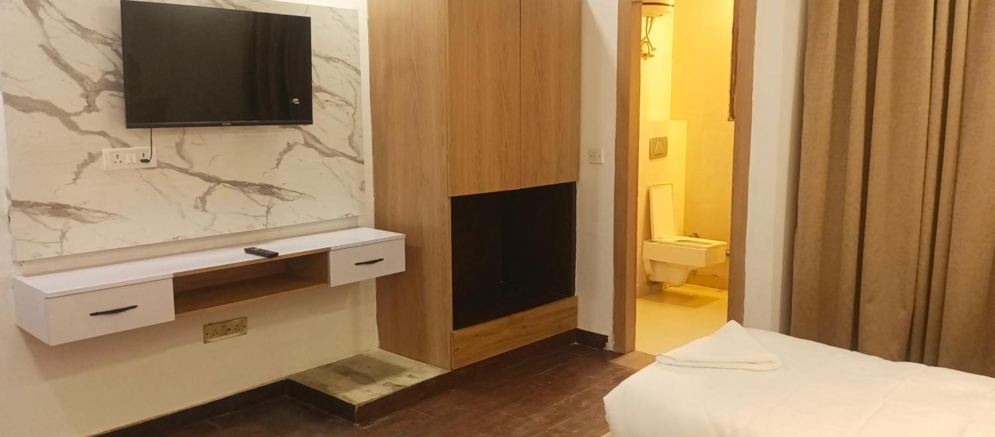Hotel Elite Sector 45 I Gurgaon Central I Couple Friendly Εξωτερικό φωτογραφία