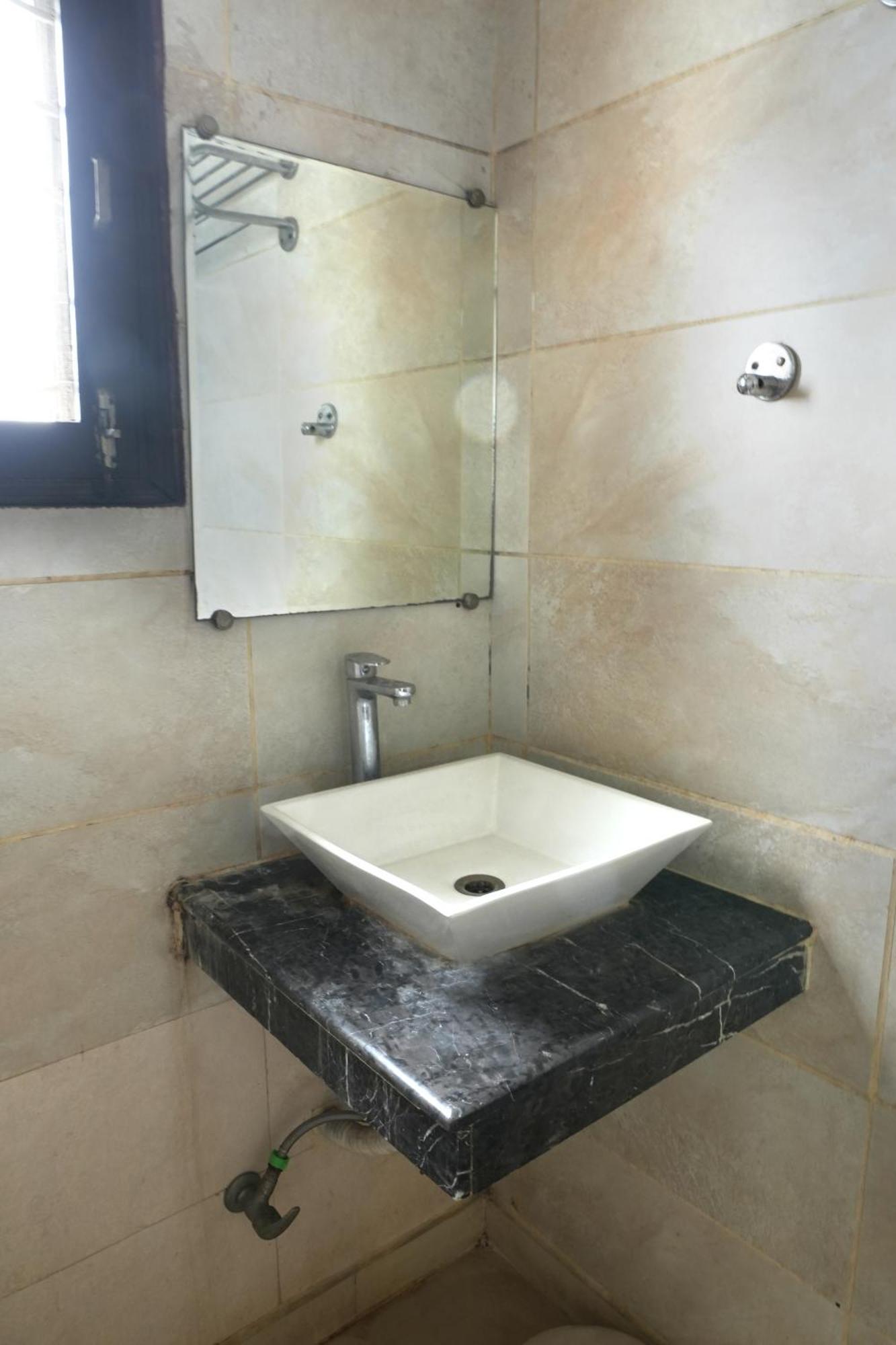 Hotel Elite Sector 45 I Gurgaon Central I Couple Friendly Εξωτερικό φωτογραφία